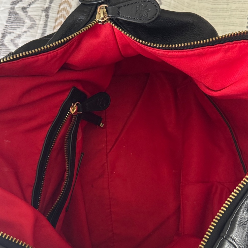 Lily Jade  Shaylee Classic Black Leather diaper bag - Picture 11 of 14